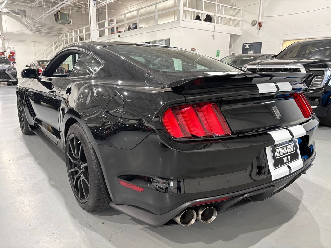 Used 2017 Ford Mustang Shelby GT350 w/ Convenience Package RWD image 5