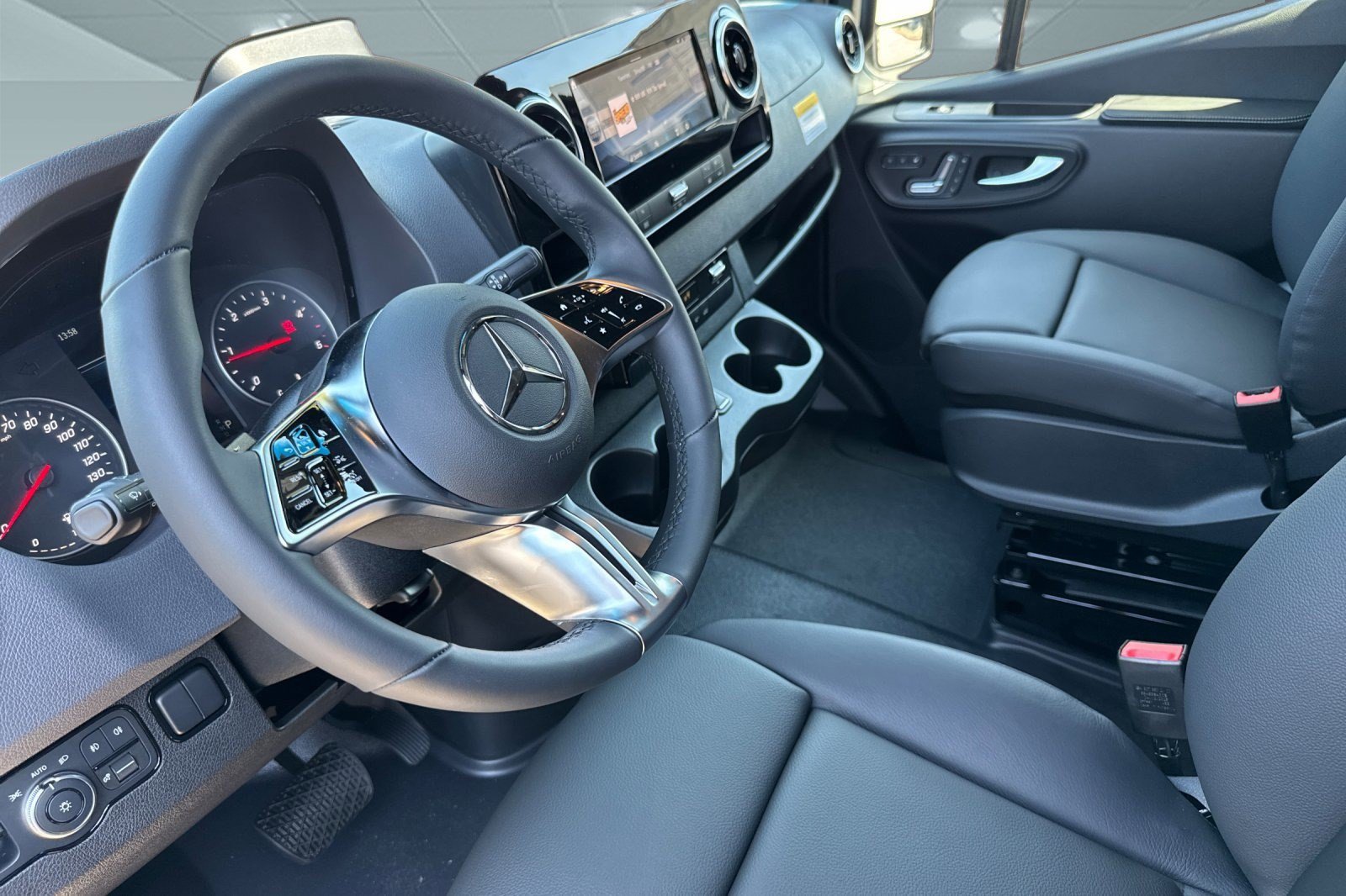 New 2026 Mercedes-Benz Sprinter 2500 image 4