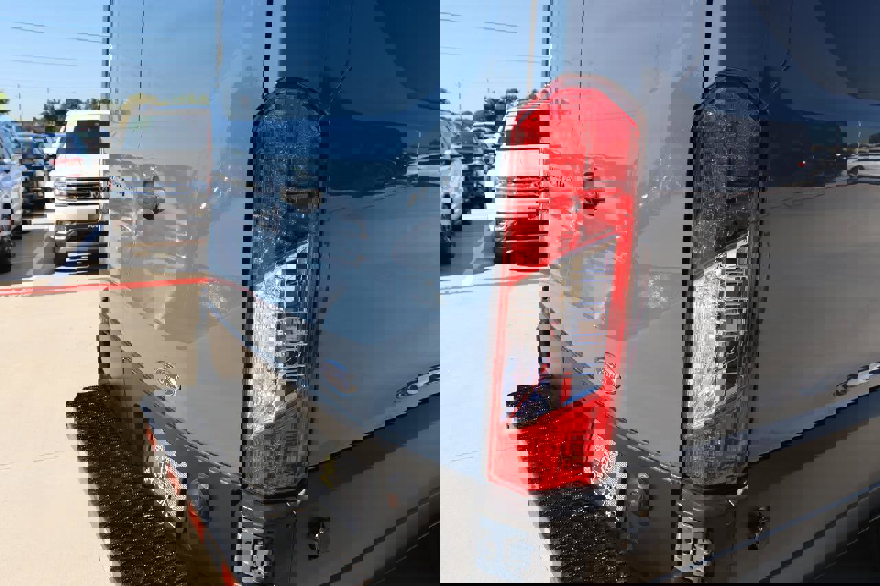 Used 2019 Ford Transit 250 148 High Roof Extended image 9