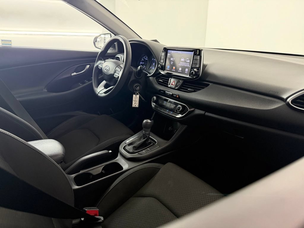 Used 2020 Hyundai Elantra GT FWD image 48