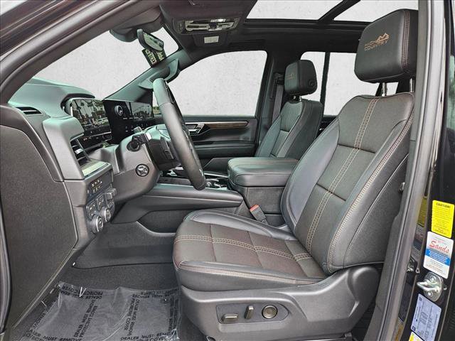 Used 2026 Chevrolet Suburban High Country AWD/4WD image 20
