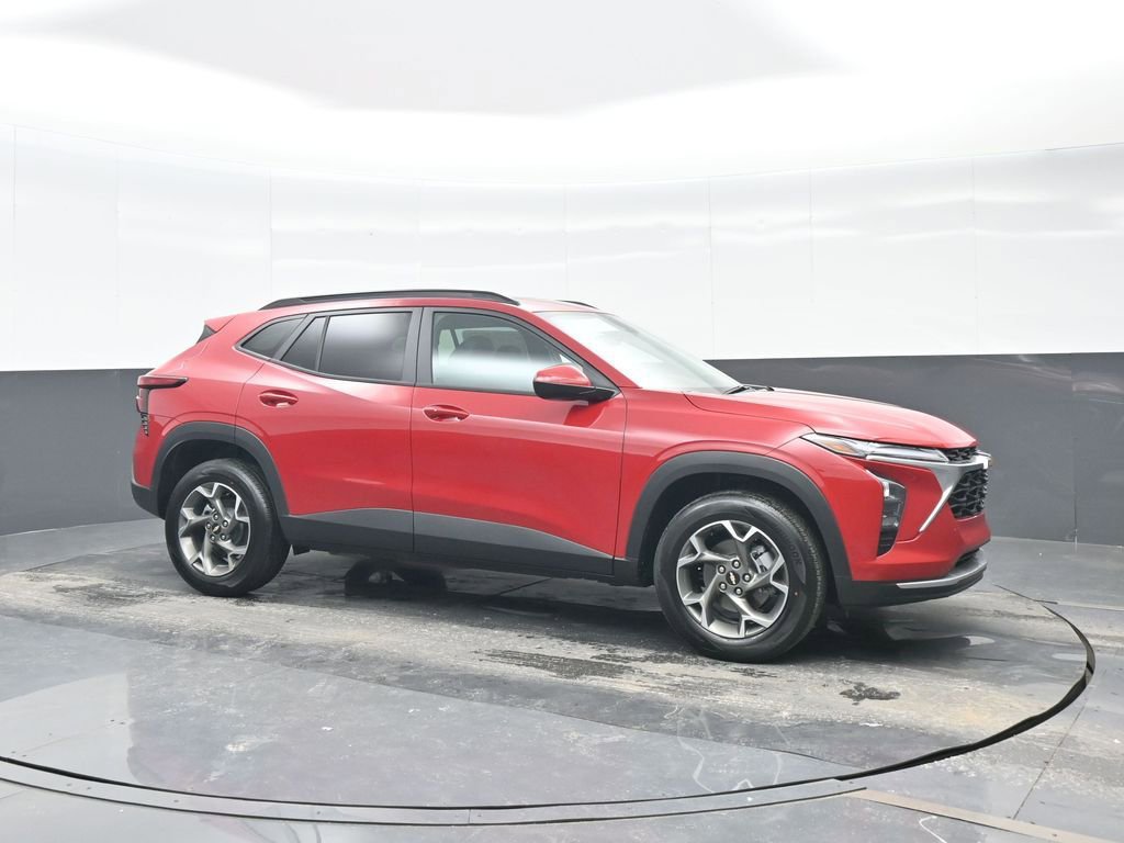 New 2026 Chevrolet Trax LT w/ Sunroof Package image 8