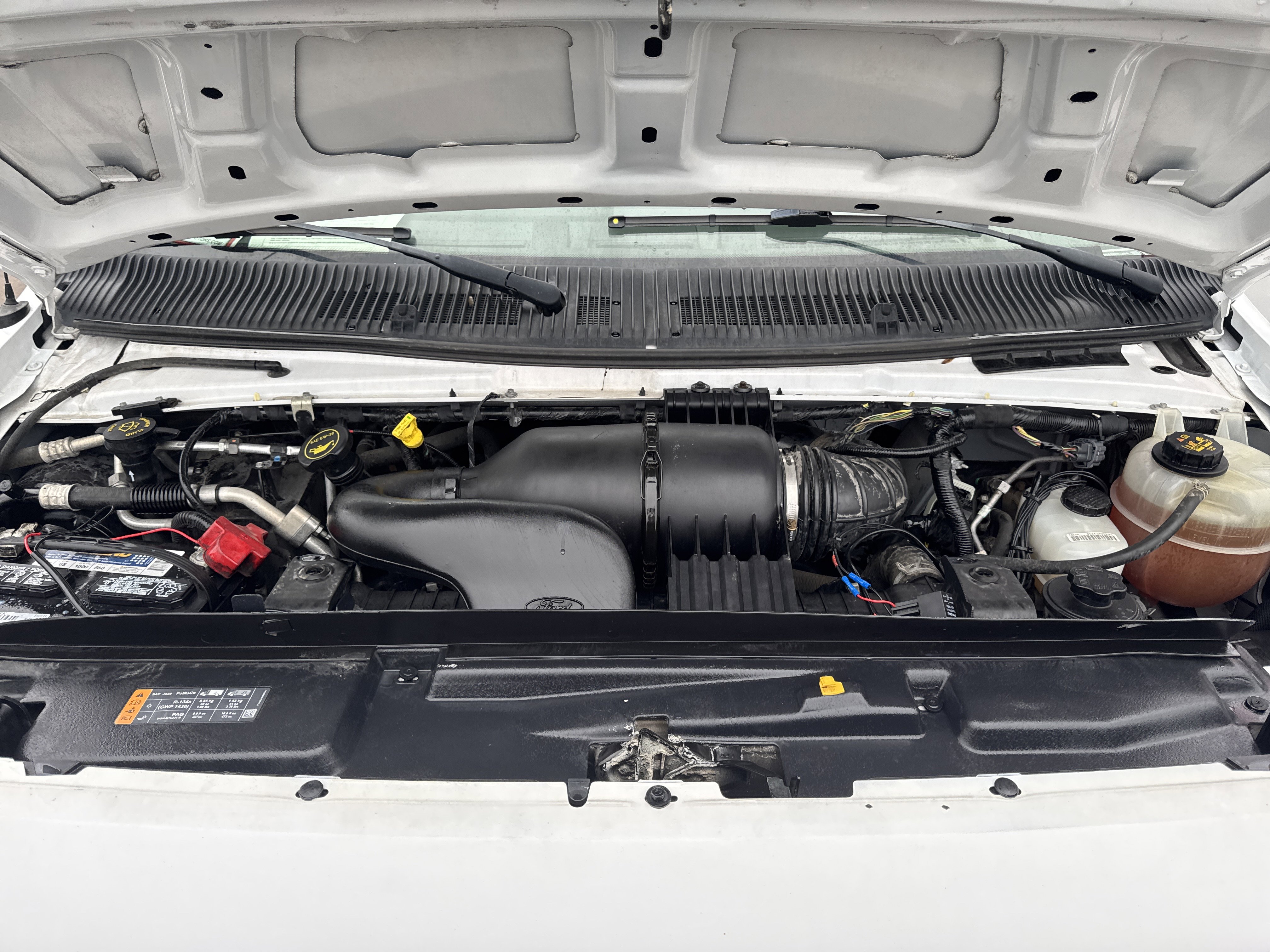 Used 2019 Ford E-350 and Econoline 350 Super Duty RWD image 12