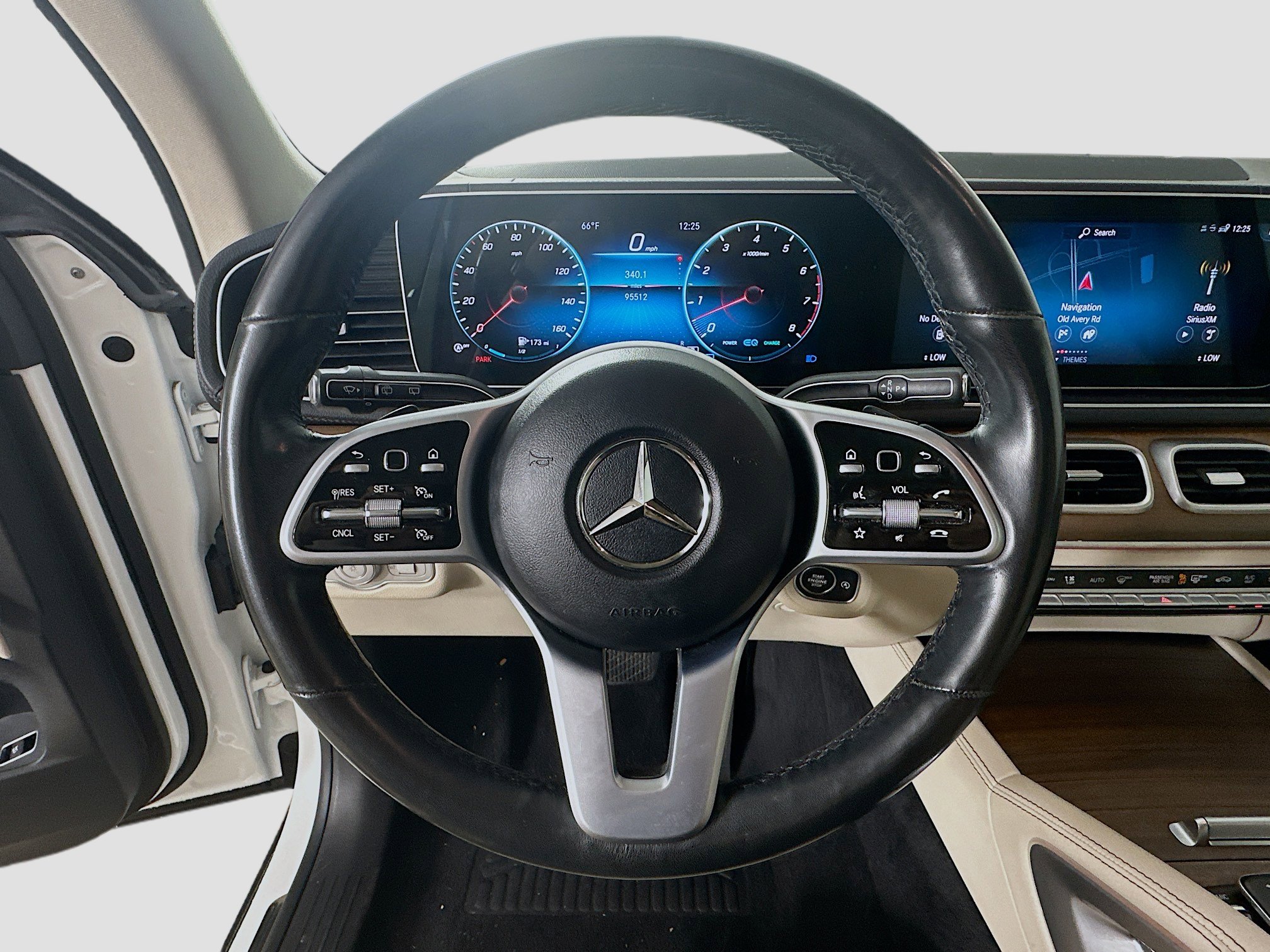 Used 2021 Mercedes-Benz GLS 450 4MATIC image 11