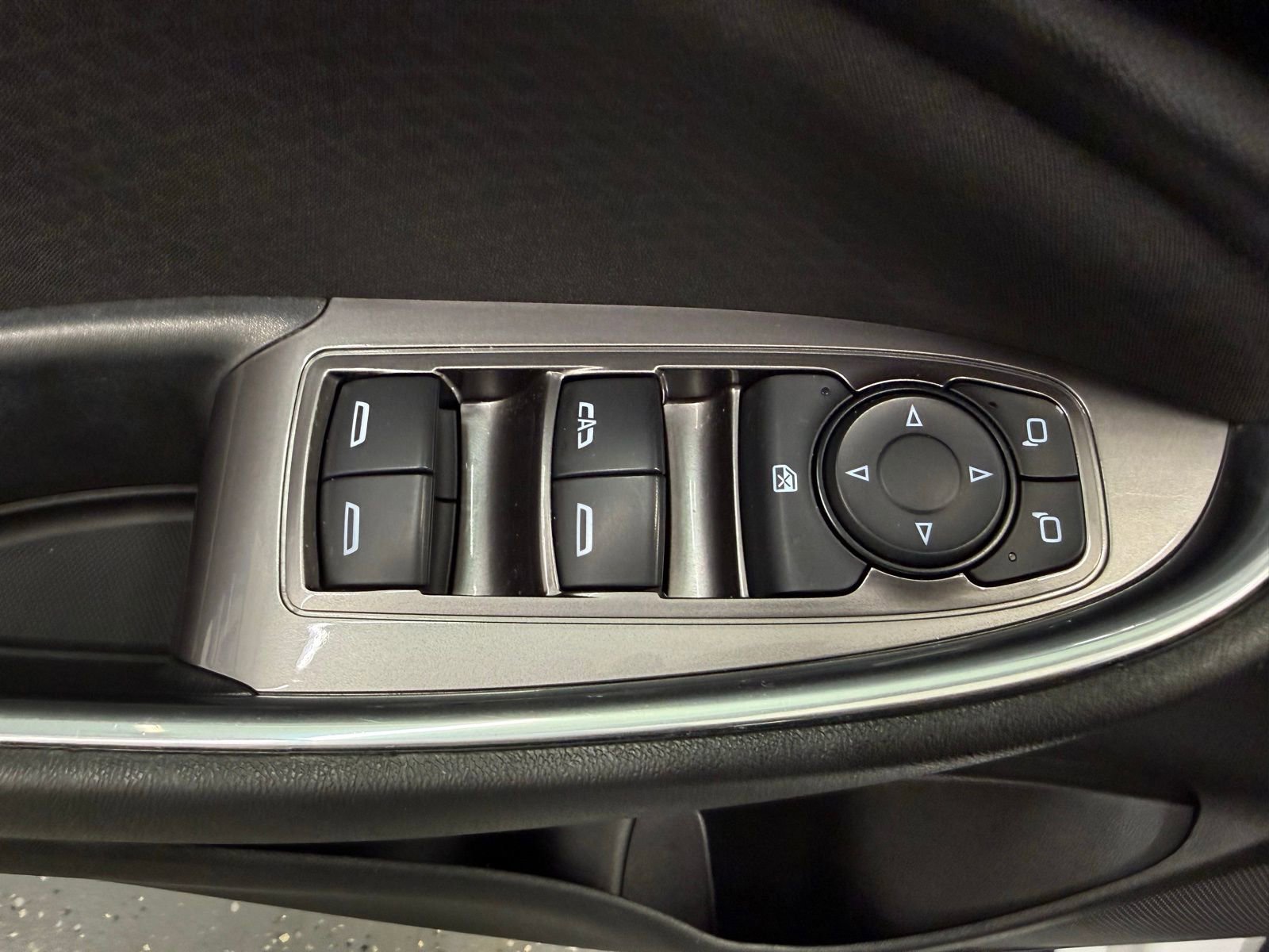 Used 2020 Chevrolet Malibu LT image 10