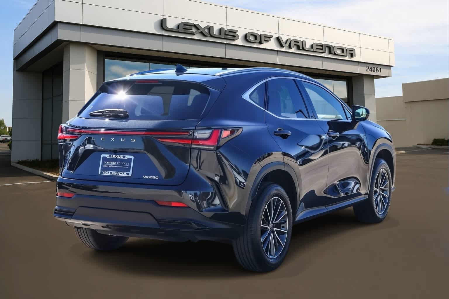 Certified 2024 Lexus NX 250 FWD image 4