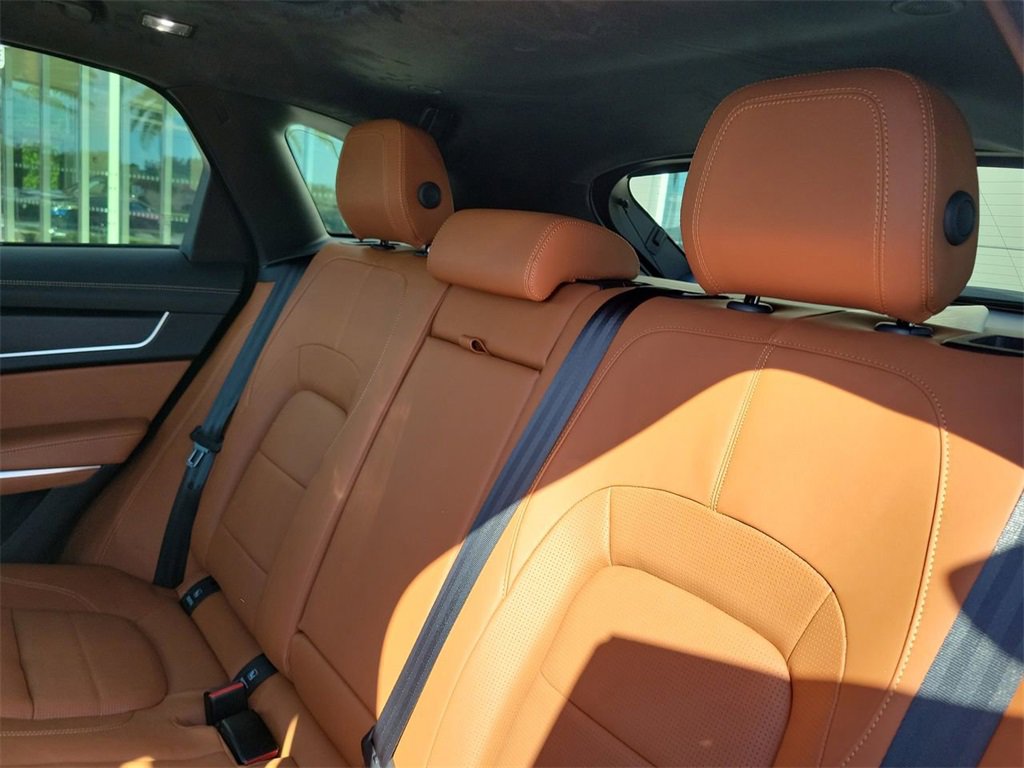 Used 2026 Jaguar F-PACE R-Dynamic S image 15