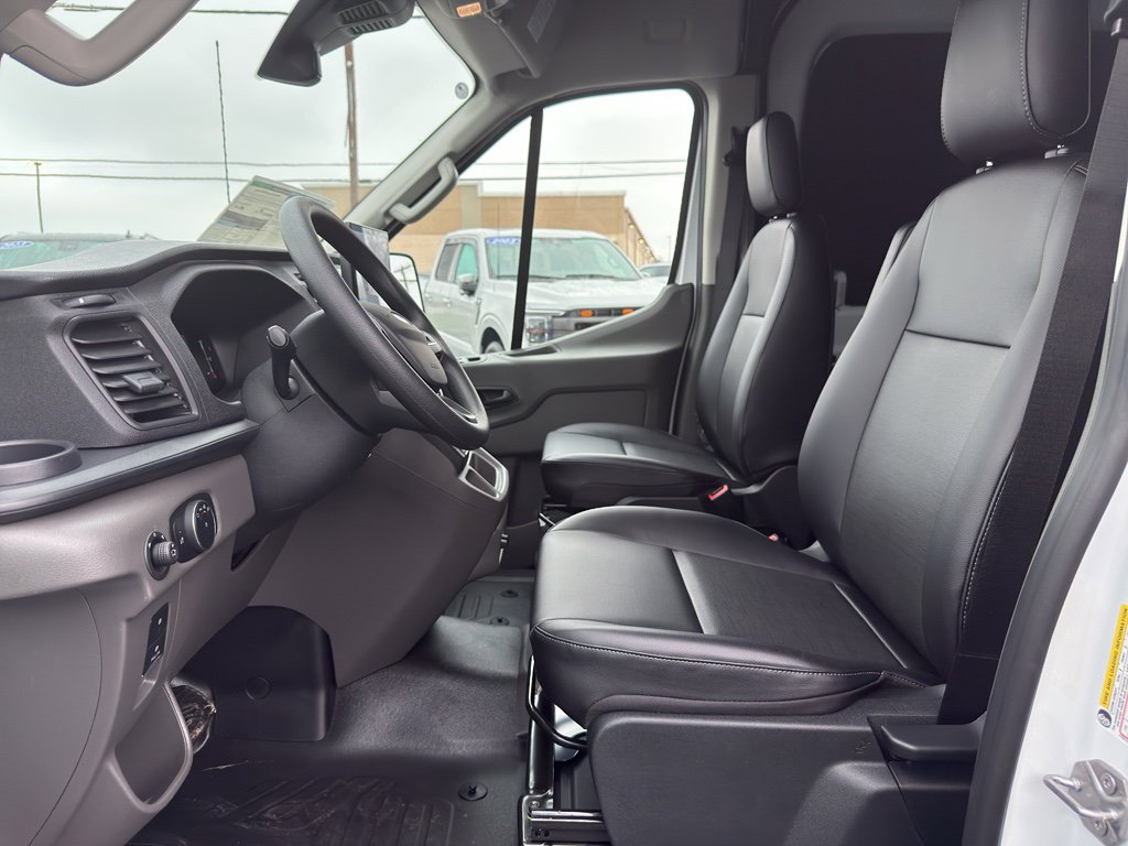 New 2026 Ford Transit 250 148 Medium Roof w/ Load Area Protection Package image 11