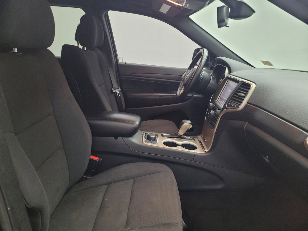 Used 2016 Jeep Grand Cherokee Laredo w/ Quick Order Package 23E AWD/4WD image 21