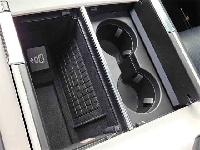 New 2025 Lincoln Navigator Reserve w/ Jet Appearance Package image 24