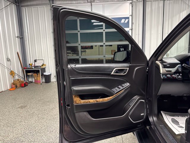 Used 2015 GMC Yukon Denali w/ Premium Package AWD/4WD image 7