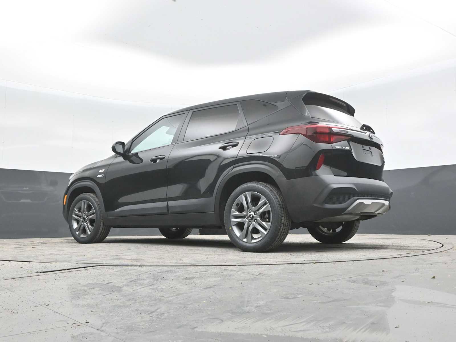Used 2021 Kia Seltos LX AWD/4WD image 23