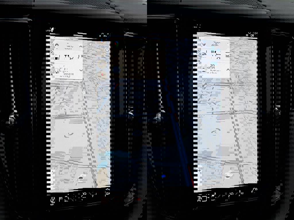 Certified 2025 Volvo XC60 B5 Plus image 20