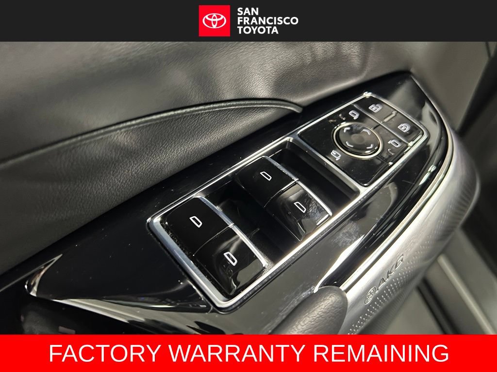 Used 2024 Cadillac Lyriq Luxury RWD image 40