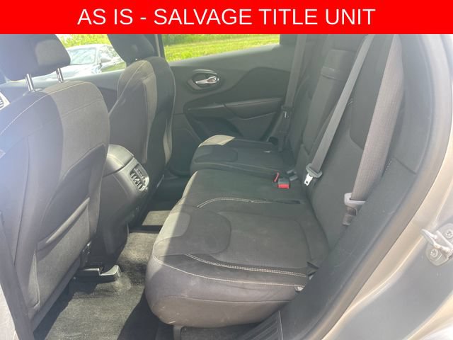 Used 2015 Jeep Cherokee Latitude w/ Comfort/Convenience Group AWD/4WD image 35