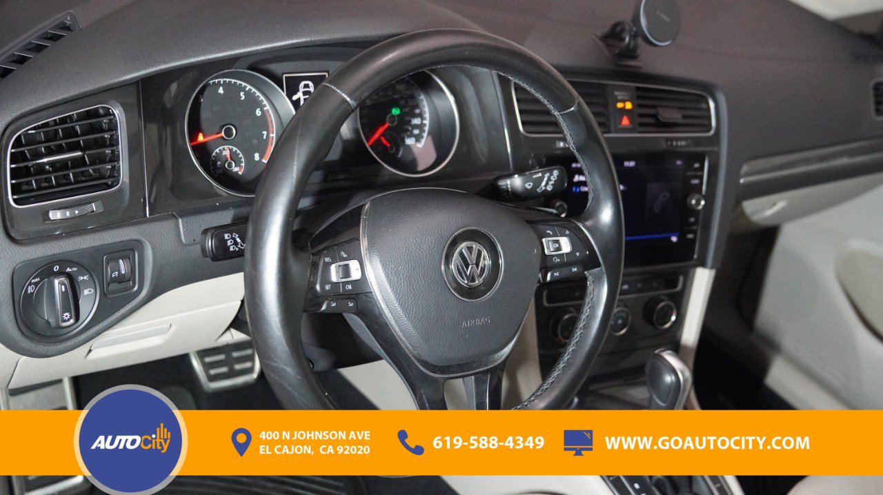Used 2018 Volkswagen Golf S AWD/4WD image 18