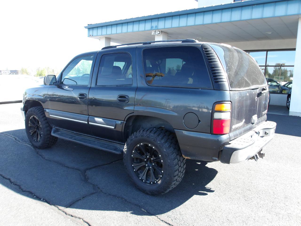 Used 2004 Chevrolet Tahoe LS AWD/4WD image 3