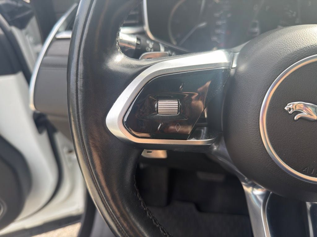 Used 2021 Jaguar F-PACE S image 23
