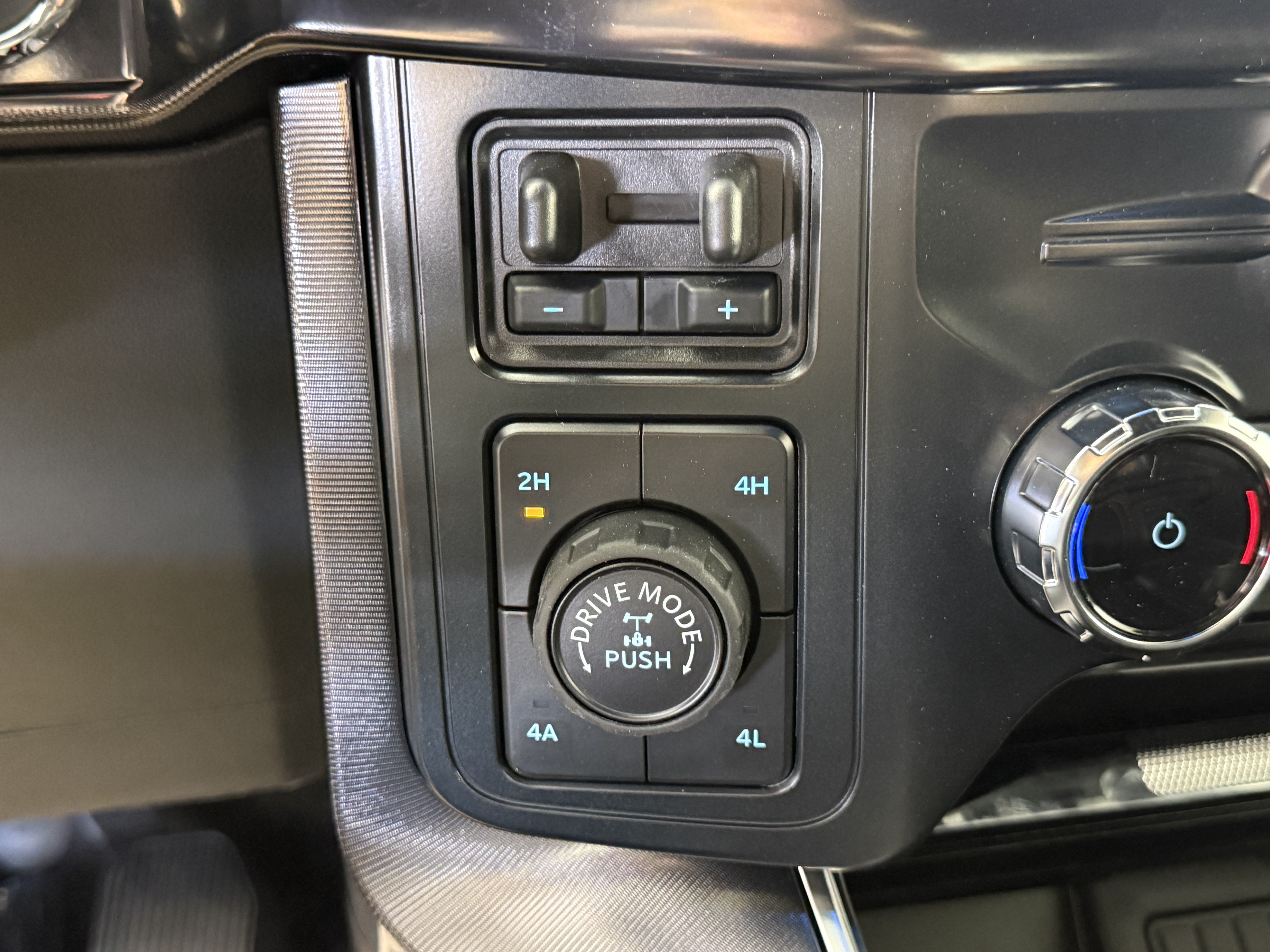 New 2026 Ford F150 Raptor w/ Equipment Group 803A Raptor R AWD/4WD image 22