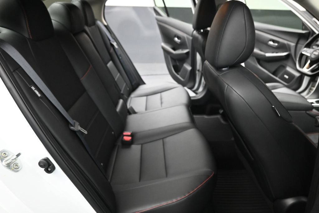 Certified 2024 Nissan Sentra SR w/ SR Premium Package FWD image 32