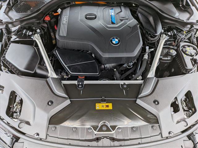Used 2023 BMW 530e xDrive w/ Executive Package AWD/4WD image 25