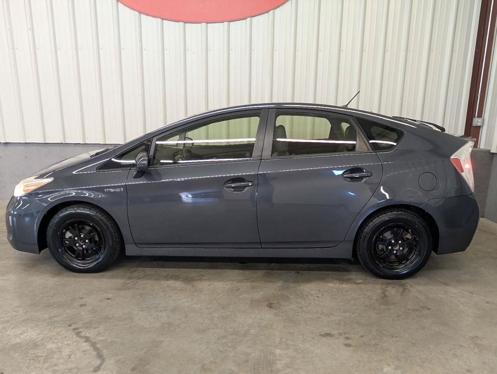 Used 2012 Toyota Prius Two FWD image 17