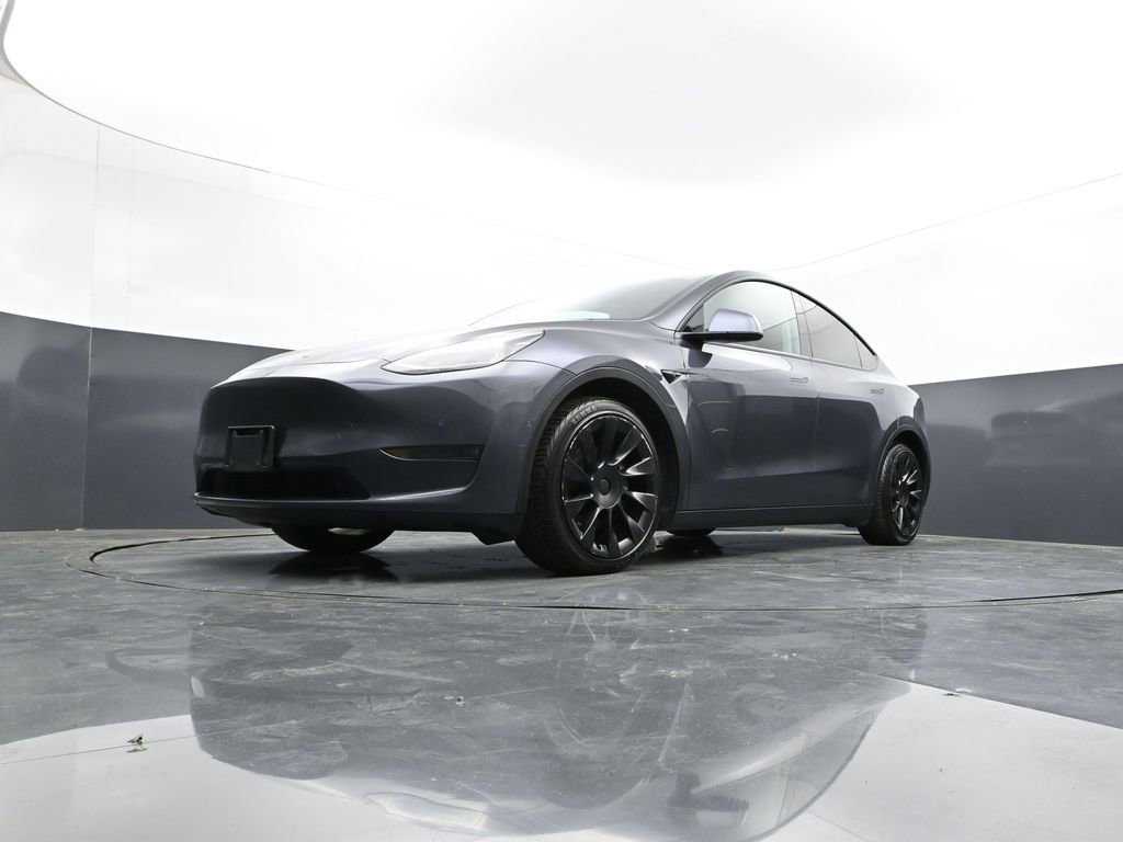 Used 2021 Tesla Model Y Long Range AWD/4WD image 25