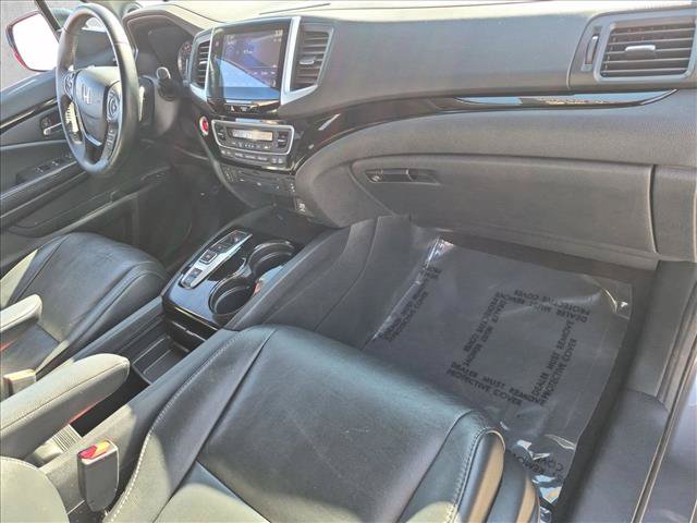 Used 2016 Honda Pilot Touring image 21