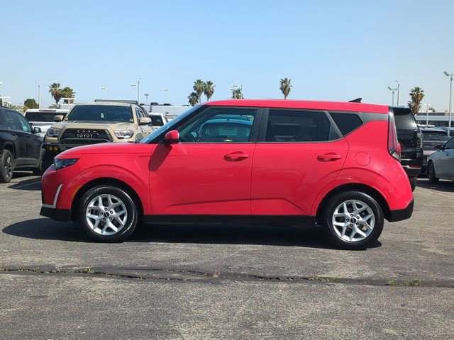 Used 2023 Kia Soul LX w/ LX Technology Package image 5