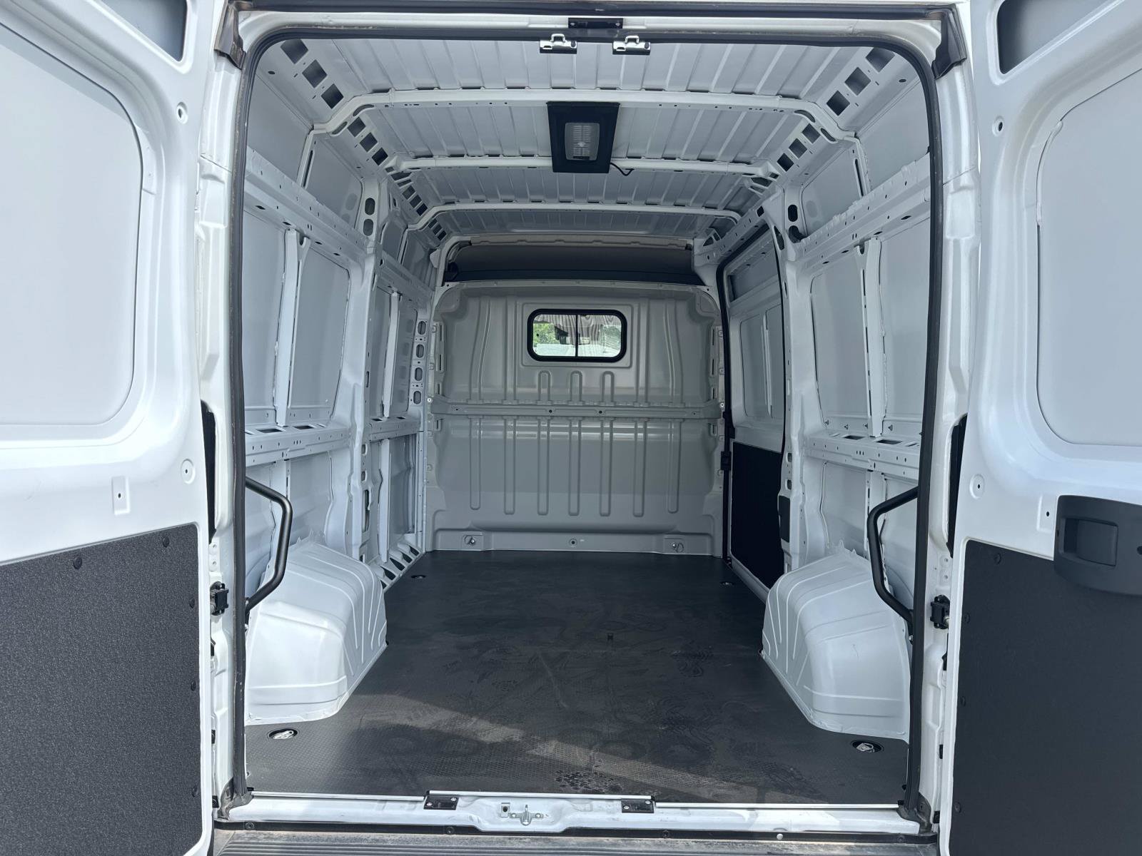 New 2026 RAM ProMaster 1500 w/ Safety Group FWD image 6