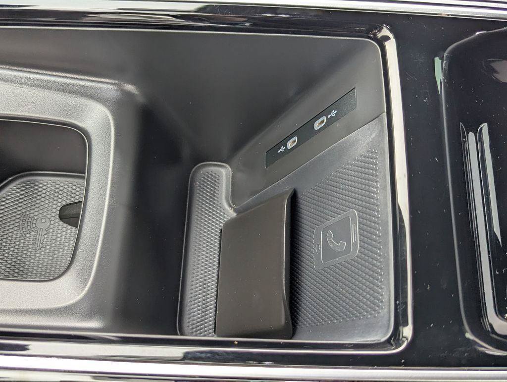 Used 2023 Volkswagen ID.4 Pro AWD/4WD image 22
