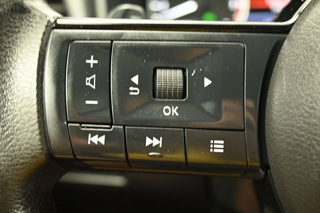 Used 2022 Nissan Rogue SV FWD image 22