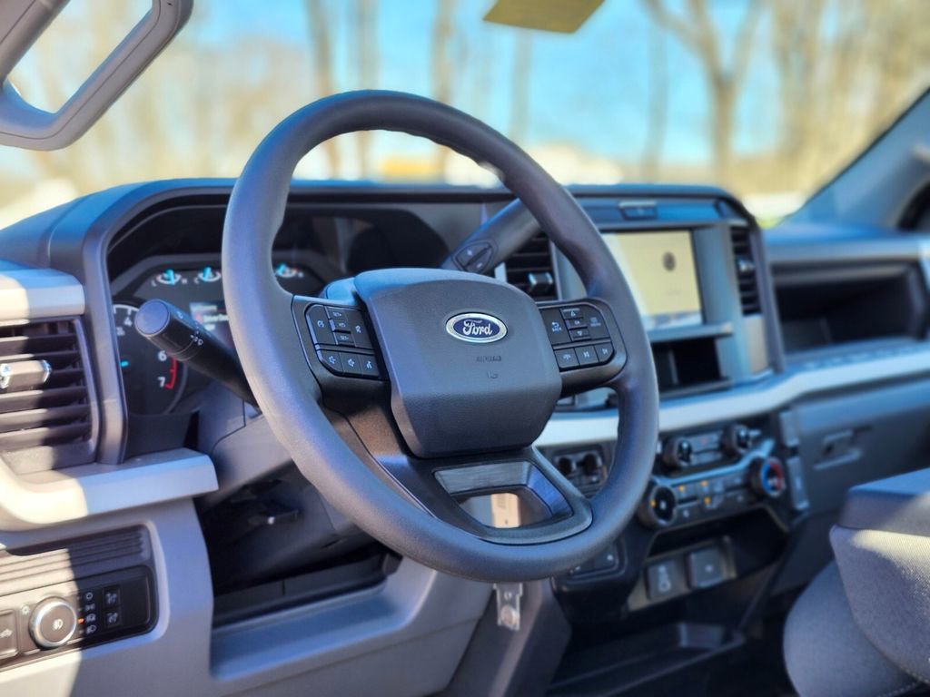 New 2026 Ford F250 XL w/ FX4 Off-Road Package image 14