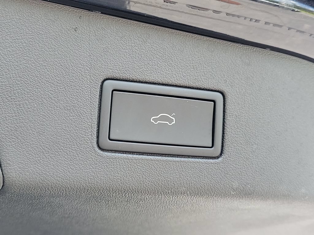 Certified 2023 Volkswagen ID.4 Pro S RWD image 9