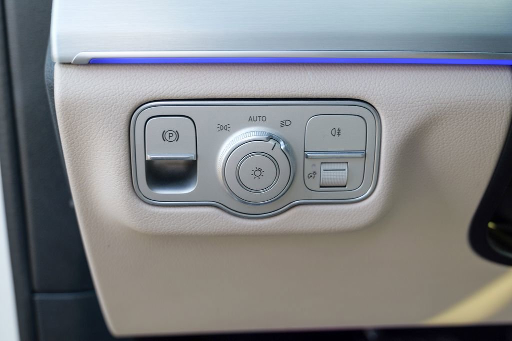 Used 2025 Mercedes-Benz GLS 450 4MATIC image 58