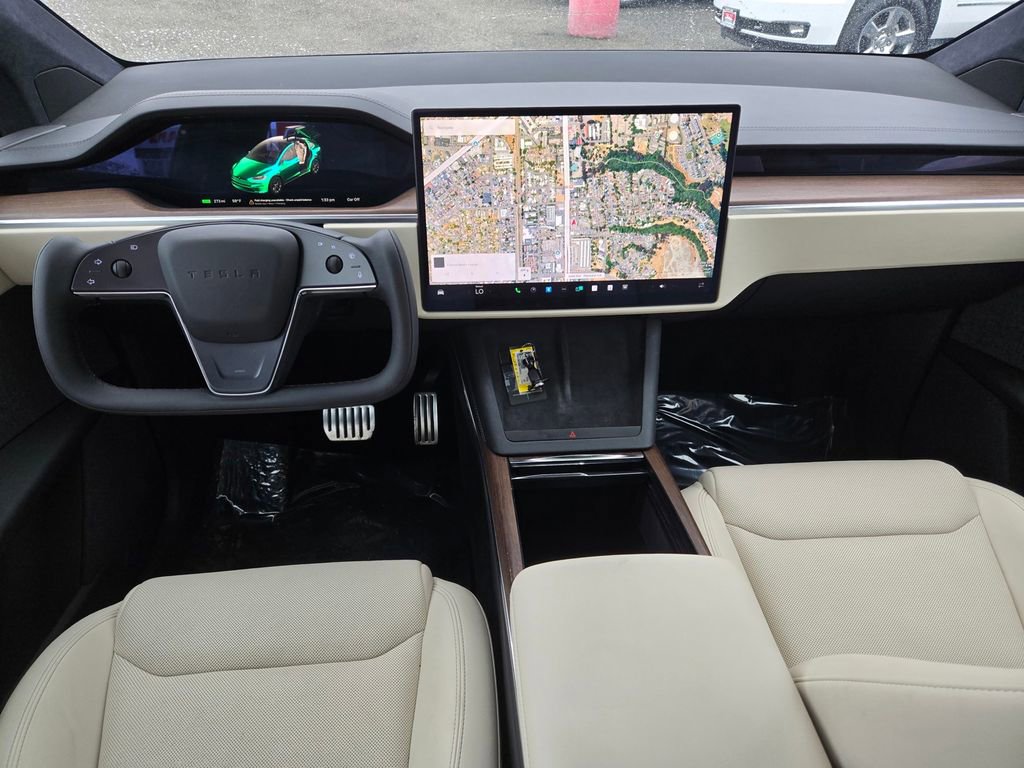 Used 2022 Tesla Model X image 17