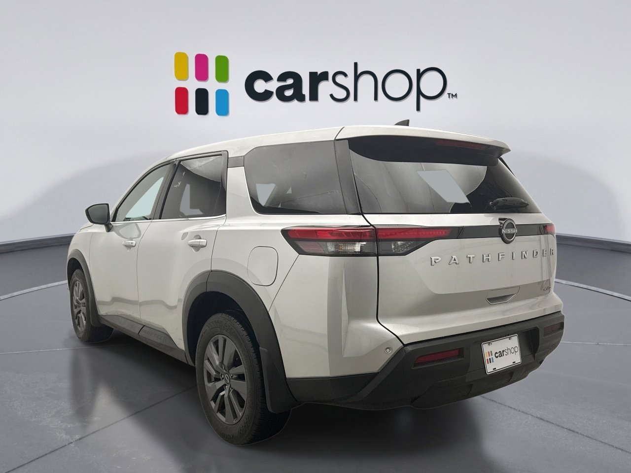 Used 2024 Nissan Pathfinder S image 2