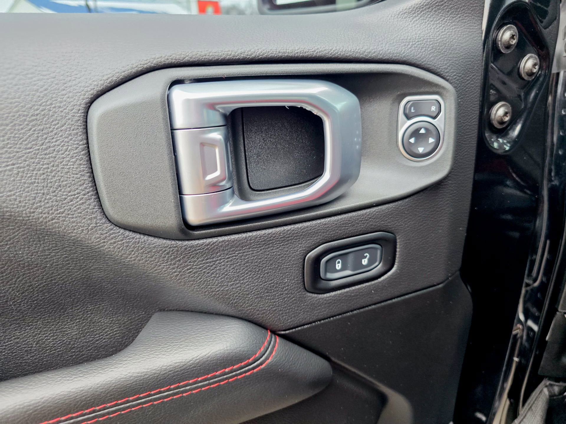 Used 2023 Jeep Wrangler Unlimited Rubicon 392 image 30