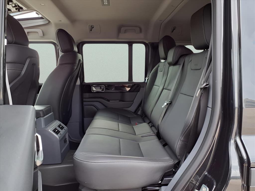 New 2024 INEOS Grenadier Fieldmaster Edition image 16