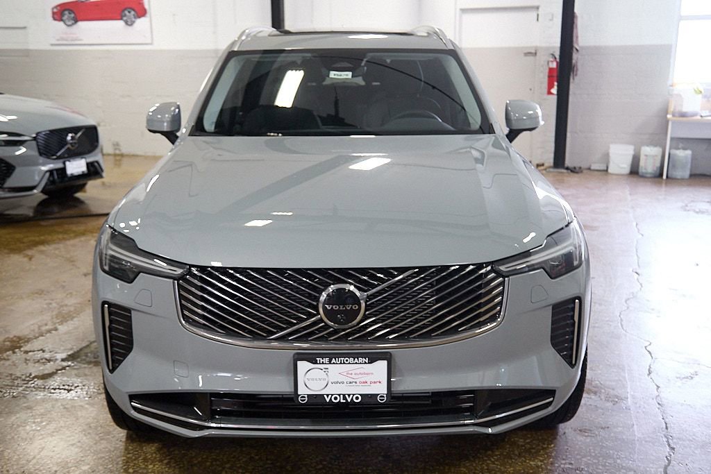 New 2026 Volvo XC90 T8 Plus w/ Protection Package image 5