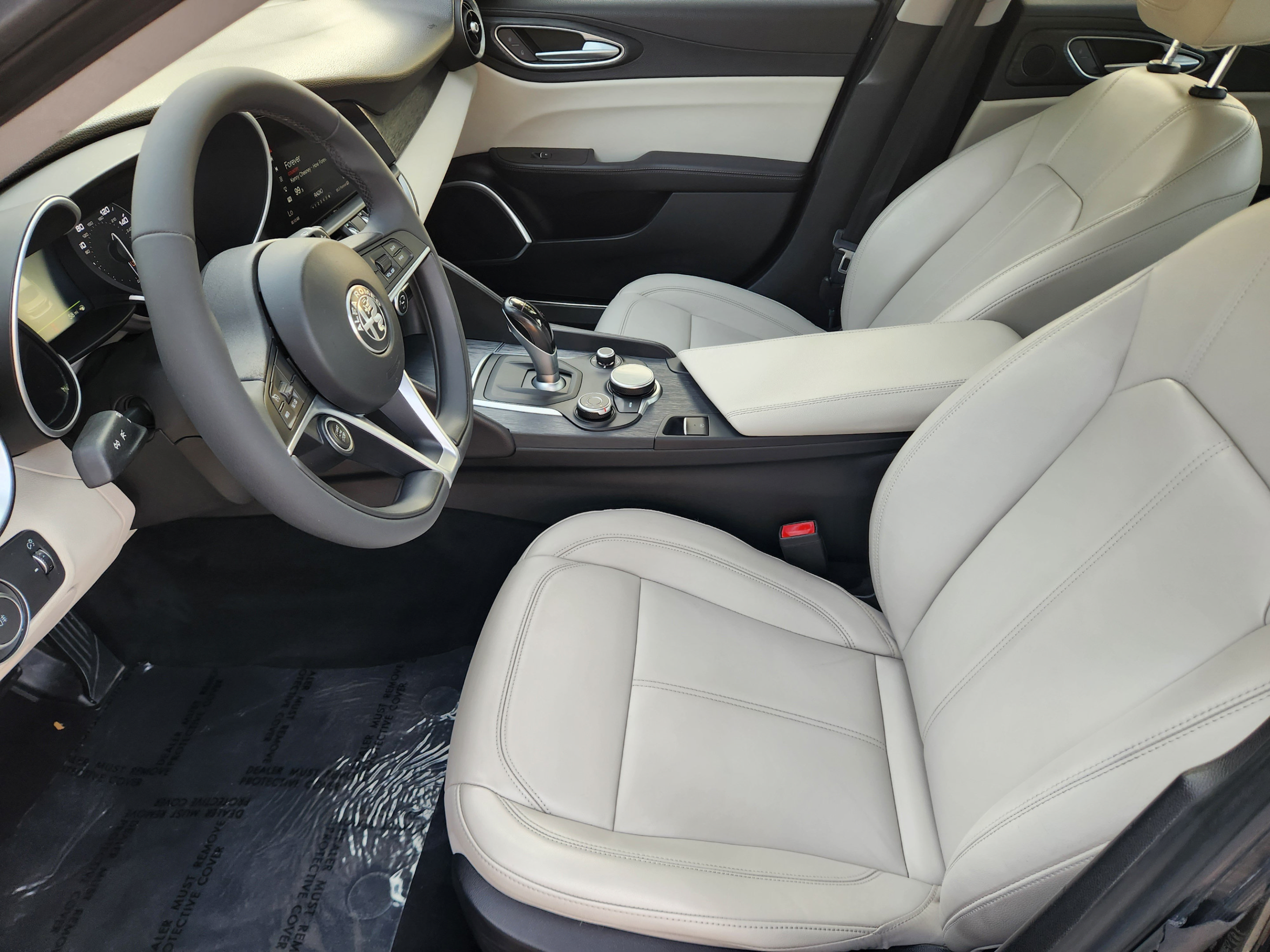 Used 2019 Alfa Romeo Giulia w/ Nero Edizione RWD image 5