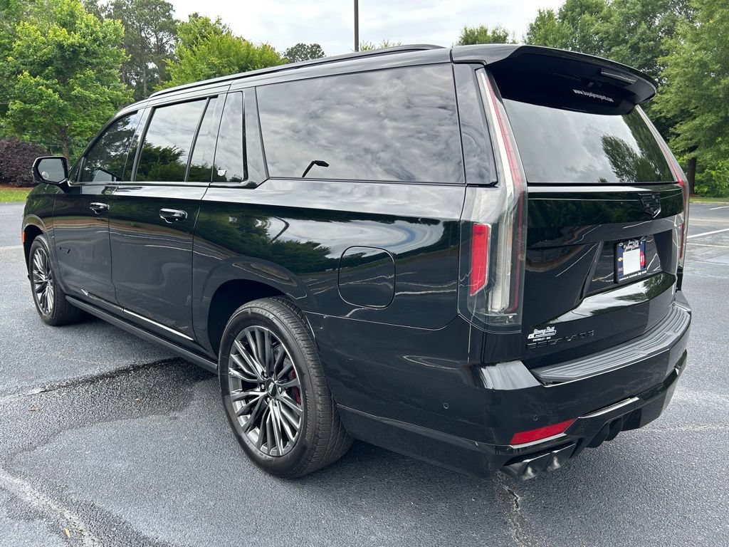 Used 2023 Cadillac Escalade ESV V AWD/4WD image 25