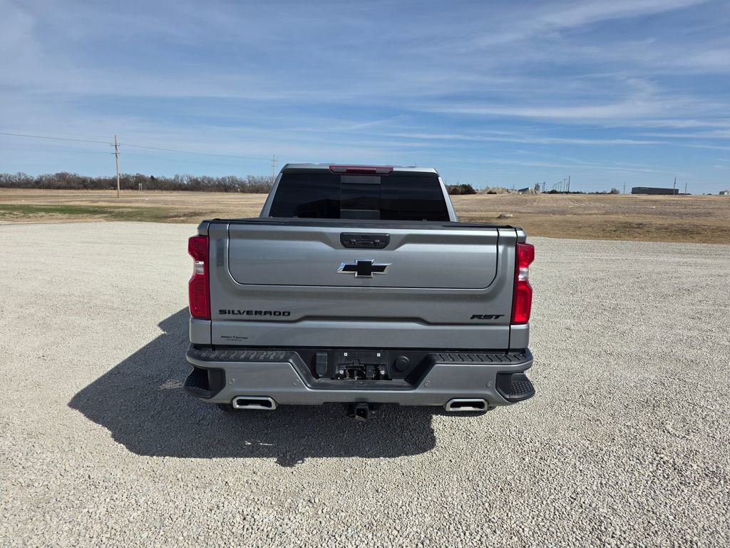 Used 2023 Chevrolet Silverado 1500 RST image 4