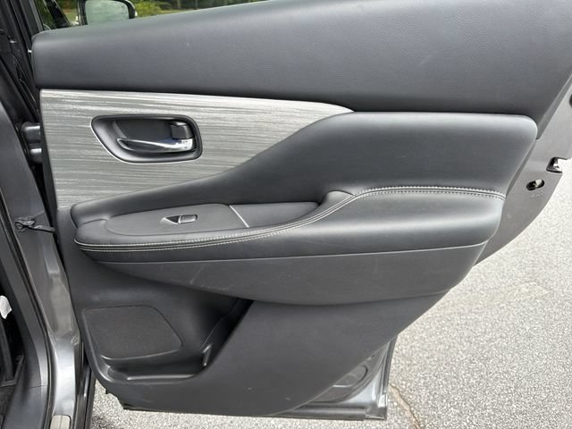 Used 2015 Nissan Murano Platinum w/ Platinum Technology Package FWD image 18