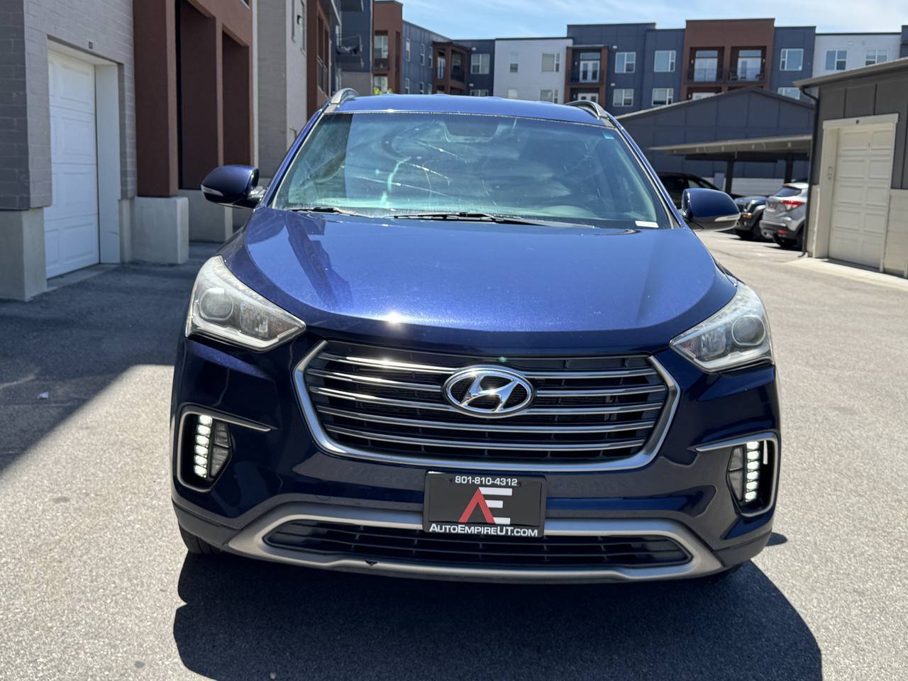Used 2017 Hyundai Santa Fe Limited w/ Cargo Package AWD/4WD image 9