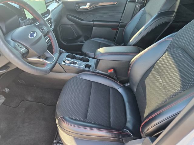 Used 2025 Ford Escape ST-Line w/ Tech Pack #1 AWD/4WD image 18