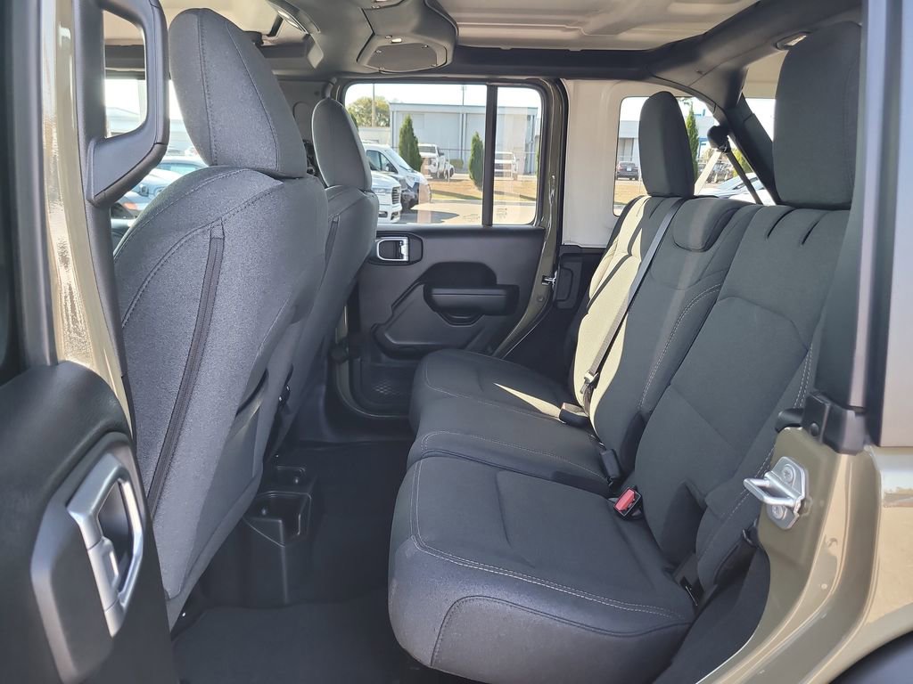 Used 2025 Jeep Wrangler Sport image 11