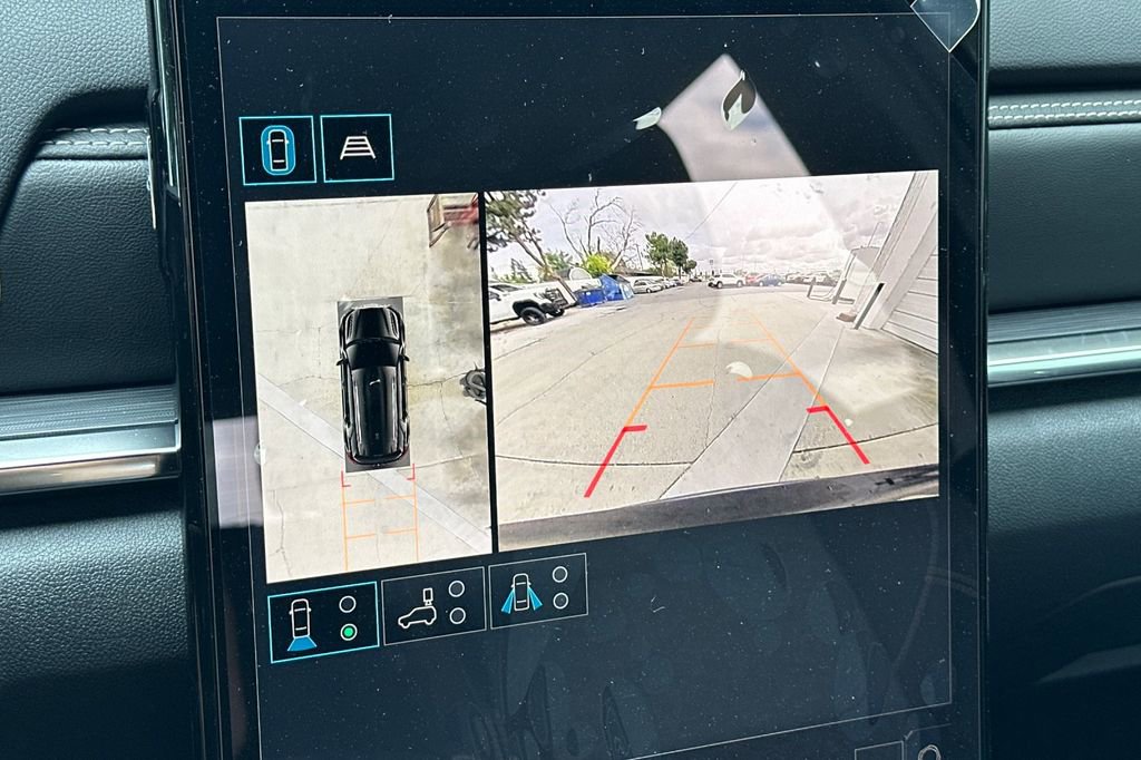 New 2026 GMC Terrain Elevation w/ Technology Package II AWD/4WD image 17