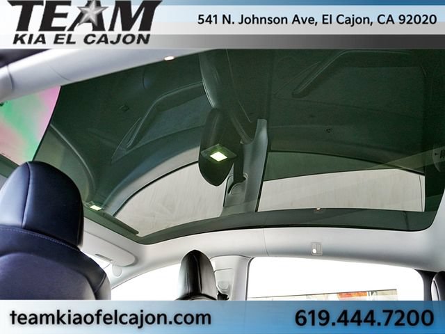 Used 2022 Tesla Model Y Long Range AWD/4WD image 18
