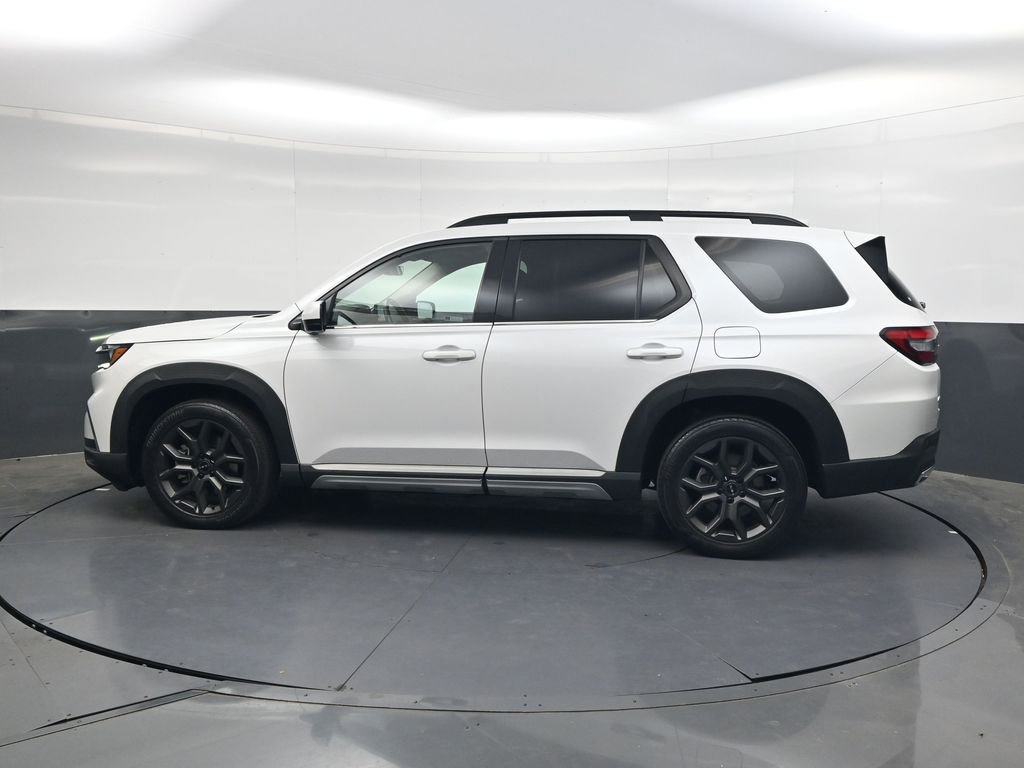 Used 2023 Honda Pilot Elite image 7